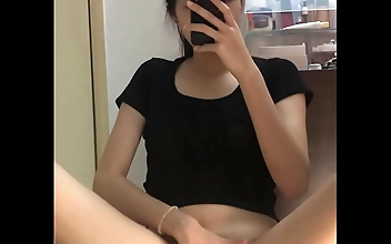 调教 Adorable Petite Babe Enjoys Steamy Solo Playtime with