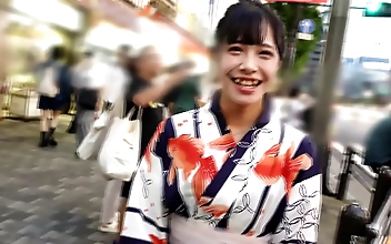 性 Passionate Japanese Beauty Offers Unforgettable Oral Pleasure Nightly