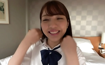 好爽 Eri Aihara's Explosive Blowjob & Leg-Spreading Orgasm Showdown