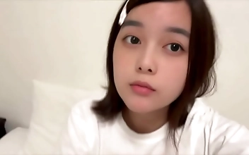 伦理 Cute Japanese Beauty Gives Blowjob Outdoors Before Wild