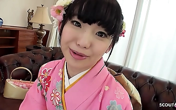 日韩 Hot Japanese Babe with Perfect Curves Enjoying Intimate