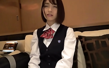 亚洲 Sweet Asian Teen's First Time A Dreamy Encounter